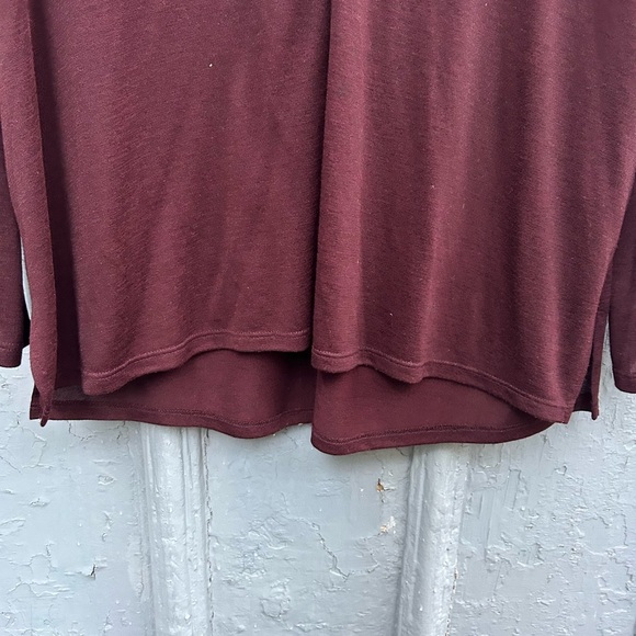 Vince Oxblood light knit long sleeve, size M - Picture 7 of 9